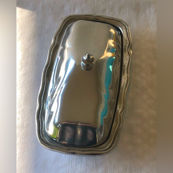 Wilton Armetale Other - Vintage Wilton Armetale Pewter Queen Anne Butter Dish with Lid and Glass Insert